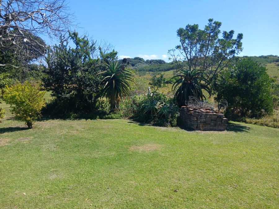 4 Bedroom Property for Sale in Marshstrand Eastern Cape